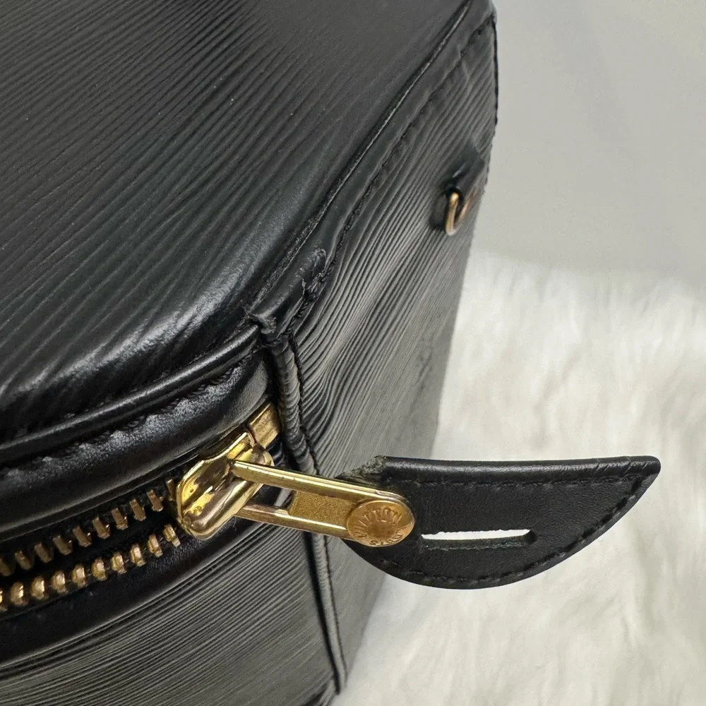 Louis Vuitton Cannes Black Epi